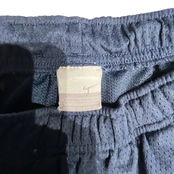 NIKE Gym Mesh Athletic Shorts - Picture 4 of 4